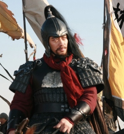 新水浒中的黄信在歙州,孙立,黄信,邹渊,邹润四人力敌方腊尚书王寅